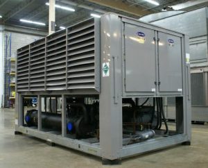 Used carrier 110 ton air cooled chiller 2004  1