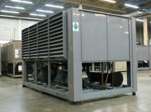 Used carrier 110 ton air cooled chiller 2004  3