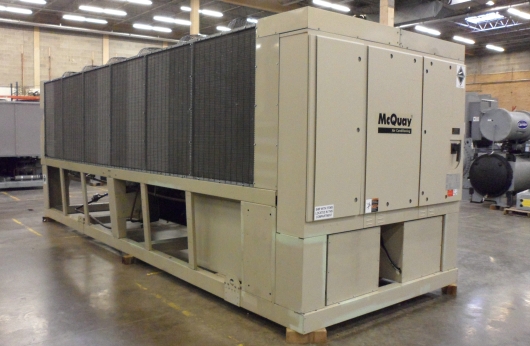 Used mcquay ags air cooled chiller 210 ton 2006 1 - Surplus Group